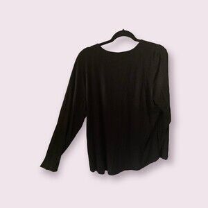 Chico’s Long Sleeve Round Neck Travelers T-Shirt Sz. 3 Black EUC